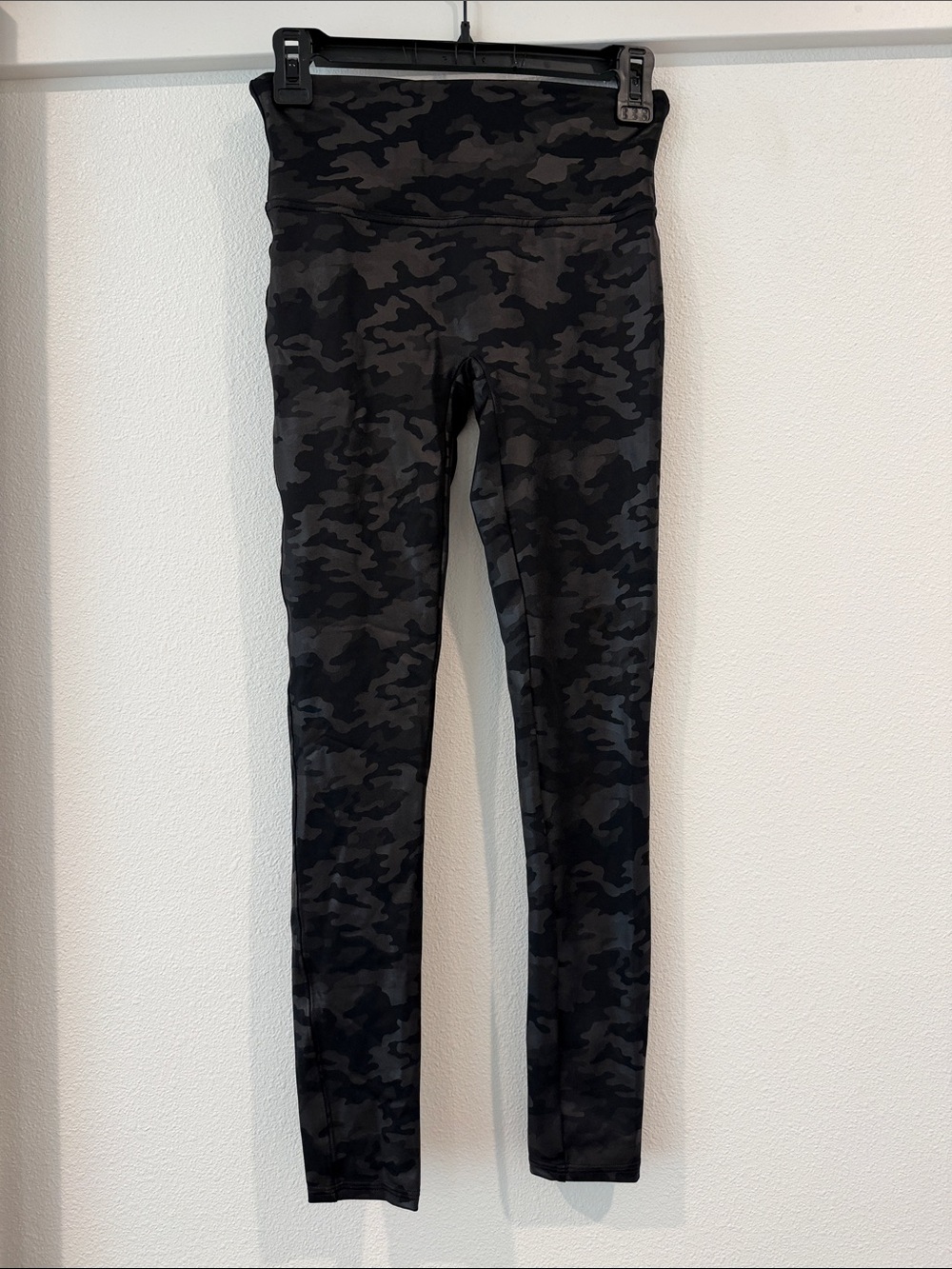 SPANX Black & Charcoal Camo High-Waist Leggings